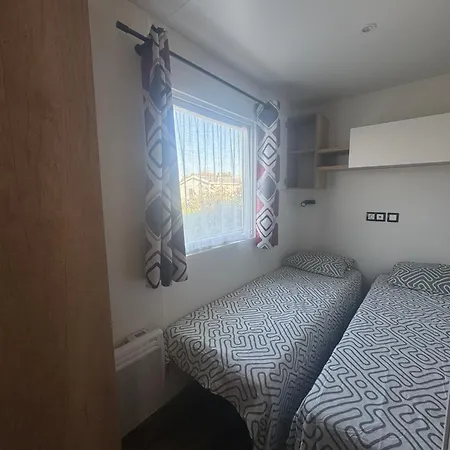 Kemp Serenite-565 Au Des Reves-camping 4 Etoiles-mobilhome 3ch-6pl-clim-sdb-wifi-au Calme, Belle Vue Sur Le Lac, Sans Vis A Vis Lattes