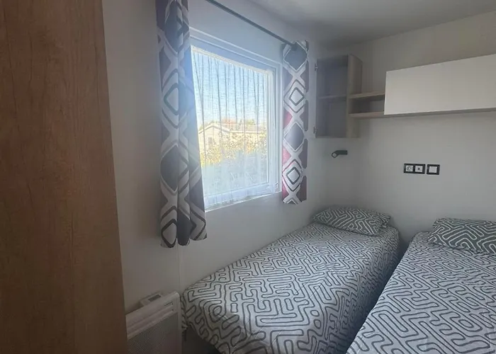 Parque de Campismo Serenity 565 Au Des Rêves-camping 4 étoiles-mobil 3ch-6pl-clim-sdb- Wc Séparé-au Calme, Belle Vue Sur Le Lac, Sans Vis à Vis Lattes